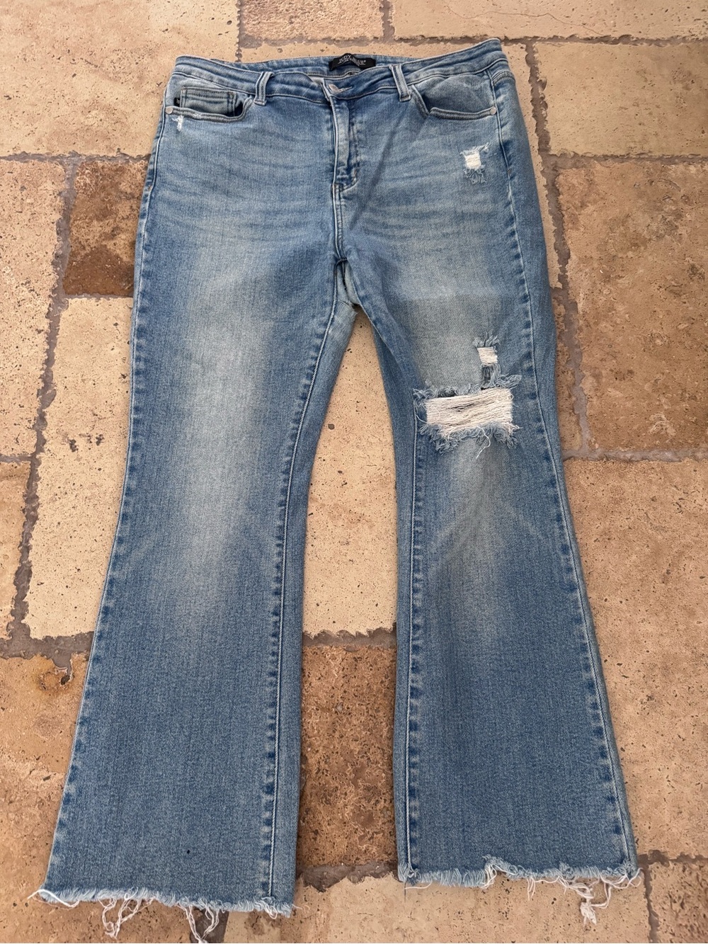 Judy Blue Boot cut freyed hem jeans SZ 15/32
